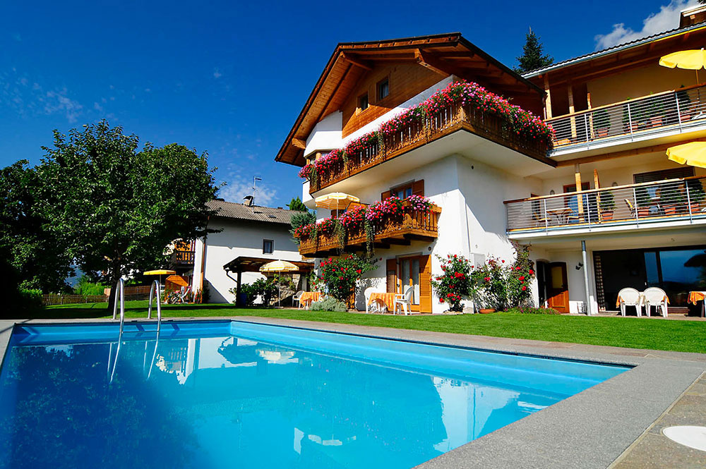 Haus Rosengarten - Schwimmbad Dorf Tirol bei Meran, Südtirol